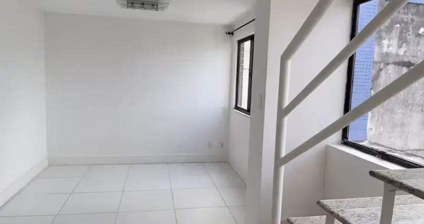 Cobertura a venda, 4/4, 02 suítes, 02 vagas de garagem
