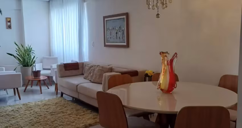 Apartamento à venda 2/4, 62m2, varanda integrada, vaga de garagem