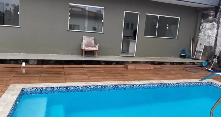 Casas em um unico terreno, 680m2, com 5/4, suíte, piscina,  itaigara-ba