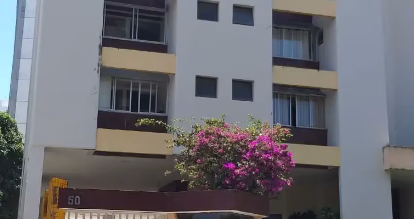 Apartamento à venda, 45m2, 1/4, suíte, vaga de garagem, andar alto