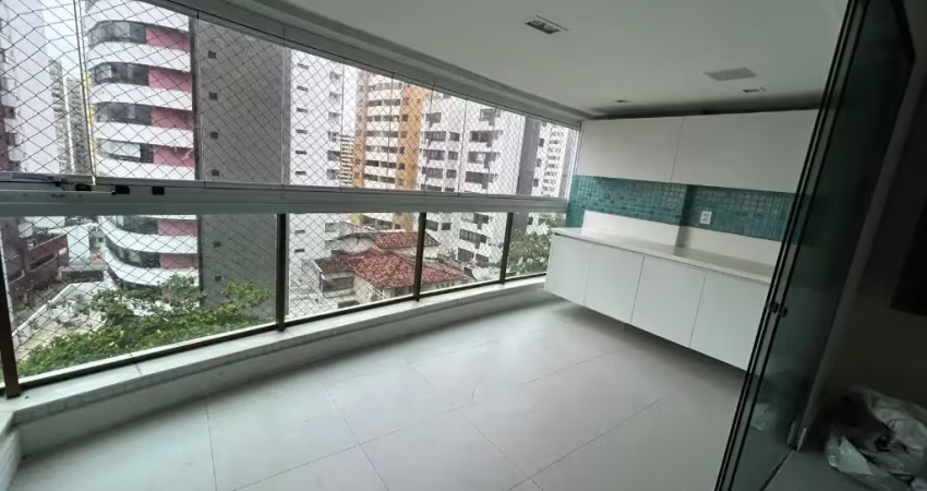 Apartamento à venda, 93m2, 3/4, 02 suítes, varanda, 02 vagas garagem