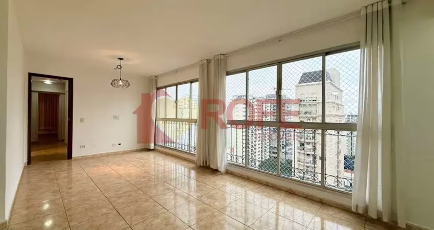 Apartamento com 3 quartos para alugar na Avenida Lavandisca, 538, Moema, São Paulo
