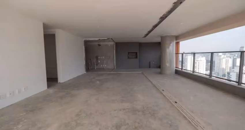 Cobertura de alto padrão à venda no campo belo. são 4 quartos, 4 suítes e 4 vagas.