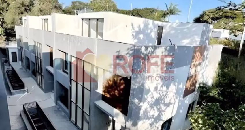 Casa em condomínio com jardim privativo e rooftop com 4 suítes e 4 vagas, 337 m² - venda ou aluguel