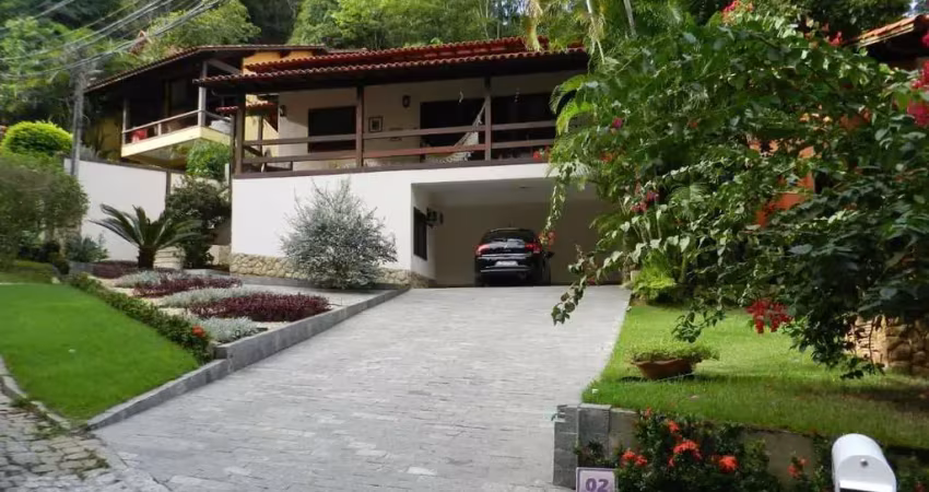 Casa com 3 dormitórios à venda, 223 m² por r$ 1.180.000,00 - itaipu - niterói/rj