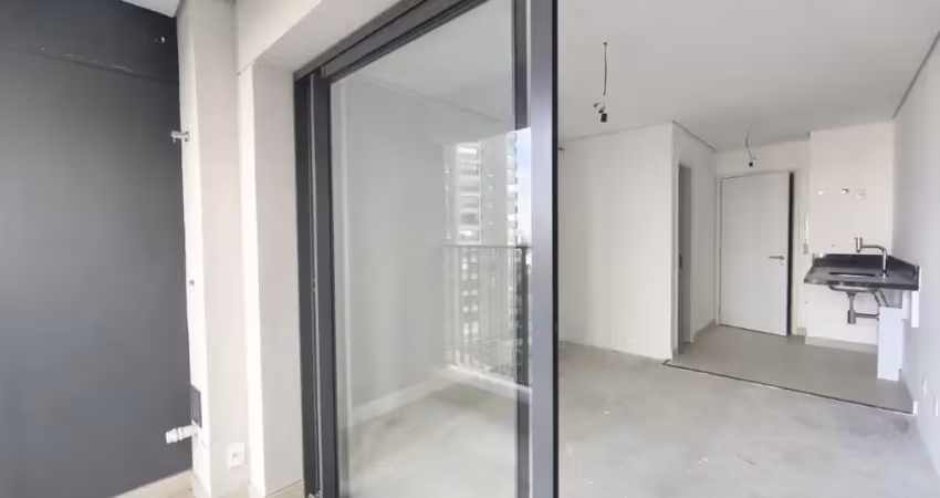 Apto de 27m2 , com varanda, 1 banheiro, na vila madalena, são p