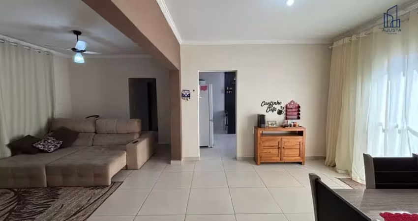 Casa com 2 quartos à venda na Maria Florio de Almeida, 237, Jardim Toledo, Votorantim