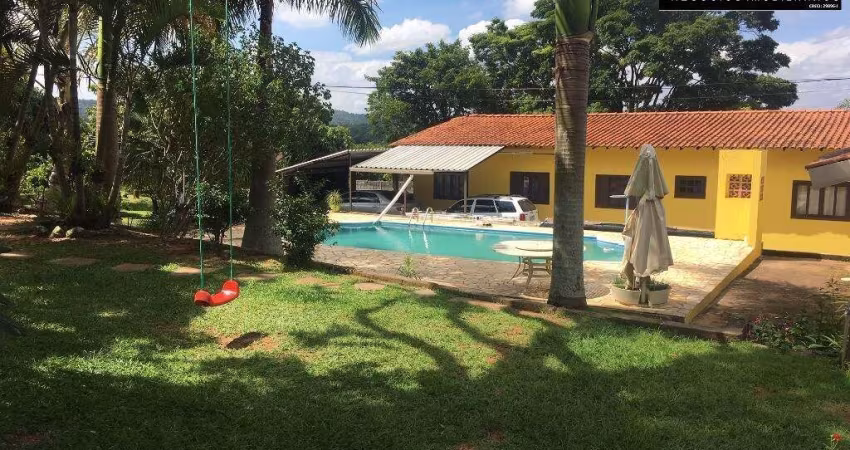 Chácara à venda no bairro Caixa DÁgua em Vinhedo SP