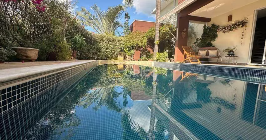 Casa em condomínio à venda no Condomínio Recanto dos Paturis em Vinhedo/SP