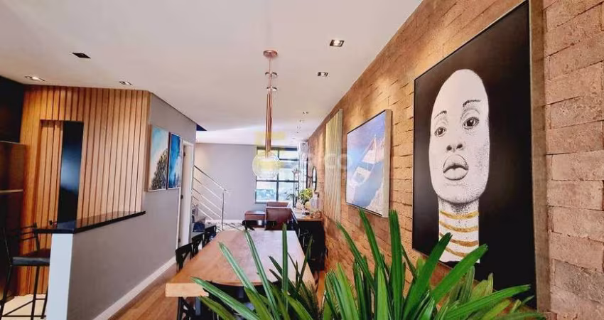 Casa de vila a venda mobiliada com três suítes, ambientes integrados no Condomínio Bello Villagio em Vinhedo.