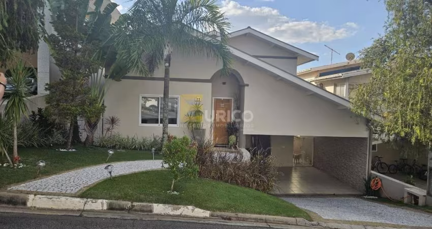 Casa em Condomínio à Venda no Condomínio Recanto dos Paturis na Cidade de Vinhedo/SP