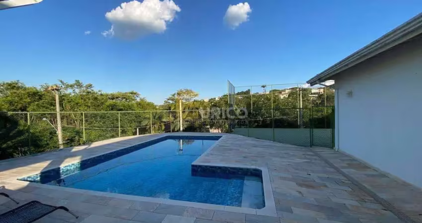 Casa térrea com vista para o lago no Cond. Vista Alegre- Vinhedo/SP.