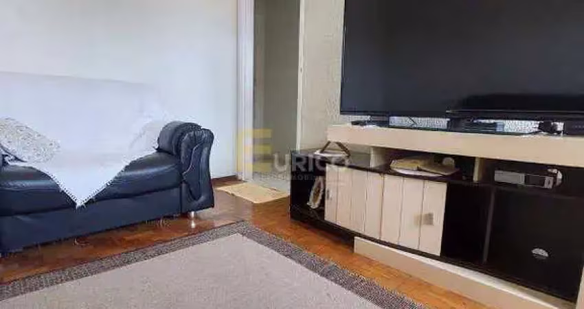 Casa à venda no JARDIM SANTO ANTÔNIO em Valinhos/SP