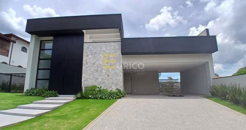 Casa Térrea moderna localizada no Condomínio Marambaia / Vinhedo