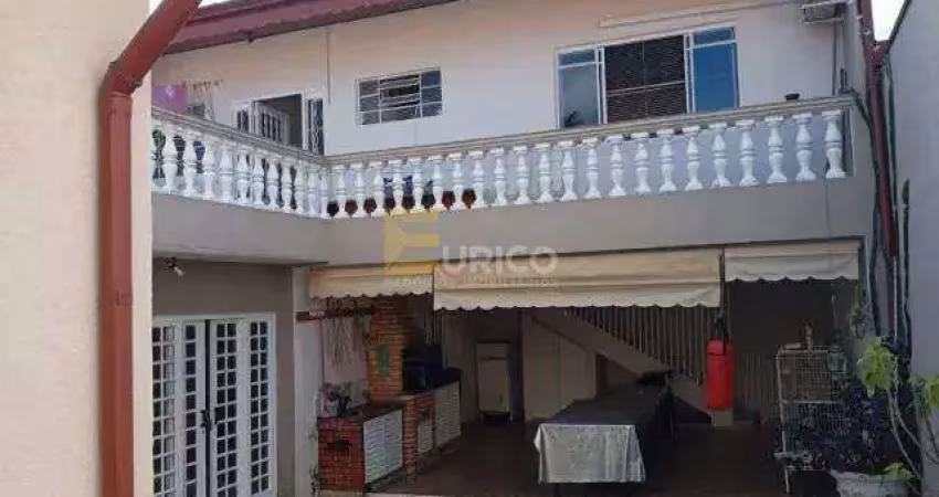 Casa estilo sobrado para fins comerciais ou residenciais no Eloy Chaves, em Jundiaí/SP.