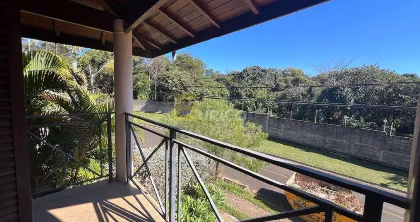 Casa em condomínio à venda no condomínio florada da mata em valinhos/sp