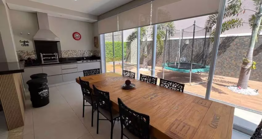 Casa em condomínio à venda no condomínio portal do jequitibá em valinhos/sp