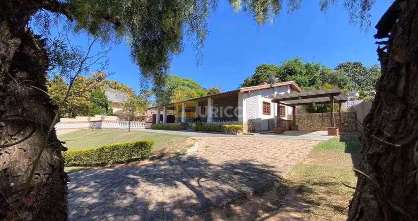 Casa térrea com estilo de chácara, no condomínio vista alegre sede- vinhedo sp