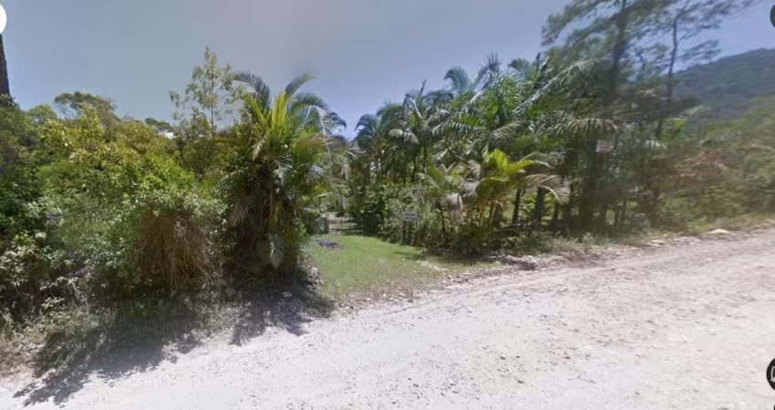 ÁREA EM GUARAQUEÇABA COM 102,52 ALQUEIRES