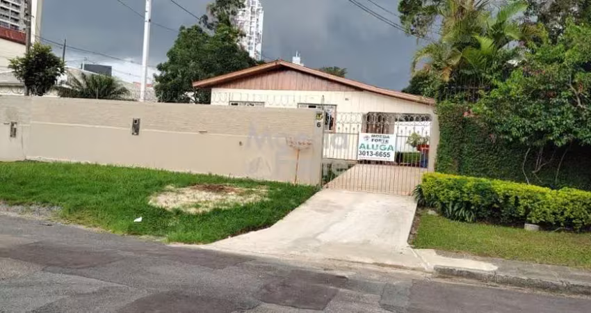 Casa com 3 quartos para alugar na Estanislau Pampuche, 6, Campina do Siqueira, Curitiba