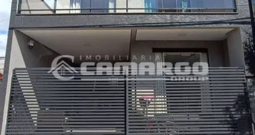 Lindíssimo sobrado 160m2 em condominio fechado sitio cercado