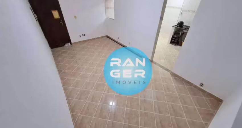 Apartamento com 2 dormitórios à venda, 74 m² por R$ 350.000,00 - Gonzaga - Santos/SP