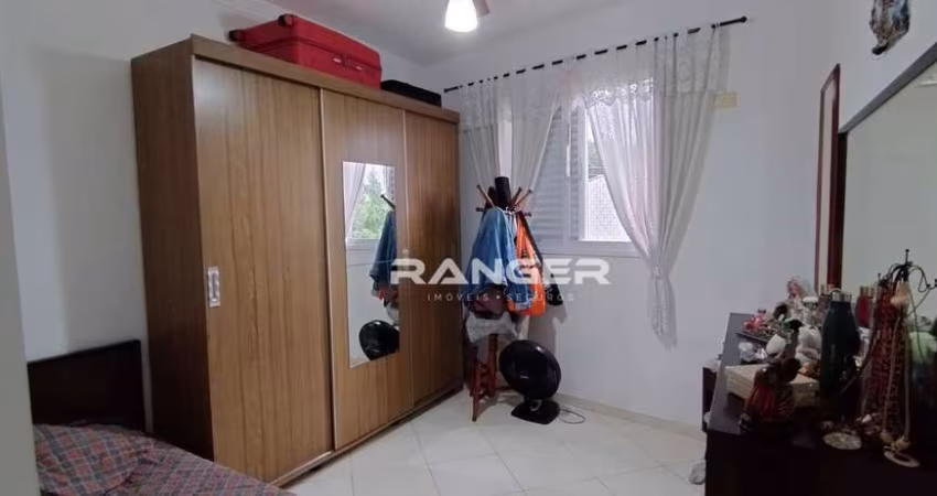 Seu Novo Lar! Casa Duplex em Village com 3 Dormitórios – Sem Taxa de Condomínio