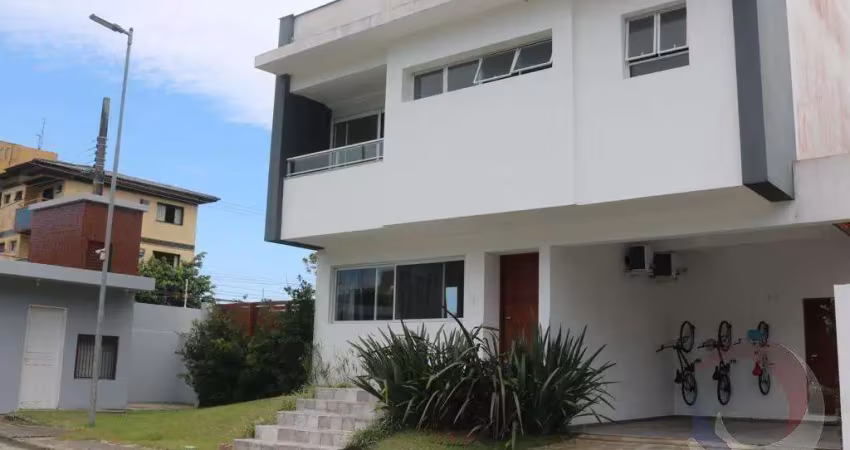 Casa para Venda em Florianópolis, Cachoeira Do Bom Jesus, 4 dormitórios, 1 suíte, 4 banheiros, 2 vagas