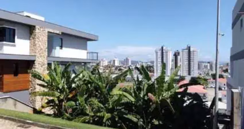 Terreno à venda na Rua Marcelino Simas, Estreito, Florianópolis