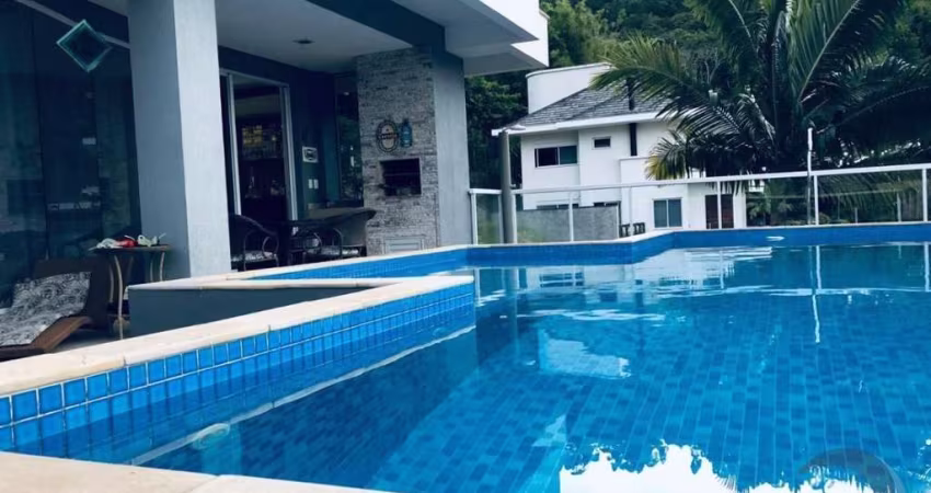 Casa para Venda em Florianópolis, Santo Antônio De Lisboa, 3 dormitórios, 3 suítes, 5 banheiros, 6 vagas