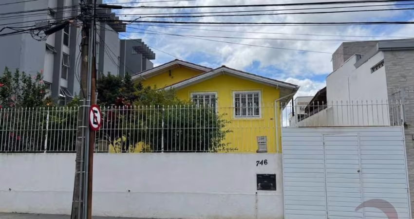 Casa para Venda em Florianópolis, Coqueiros, 3 dormitórios, 2 banheiros, 4 vagas