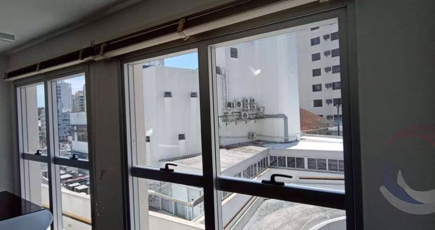 Sala Comercial para Venda em Florianópolis, Centro, 1 banheiro, 1 vaga
