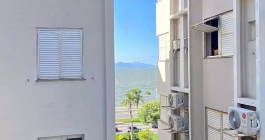 Apartamento para Venda em Florianópolis, Centro, 2 dormitórios, 2 banheiros, 1 vaga