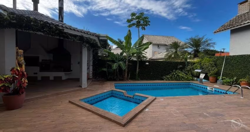 Casa para Venda em Florianópolis, Jurerê Internacional, 5 dormitórios, 4 suítes, 6 banheiros, 2 vagas
