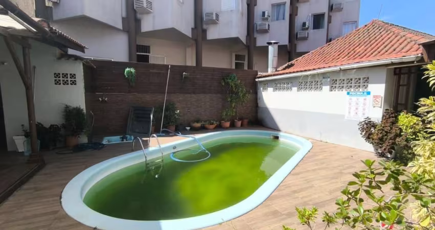 Hotel para Venda em Florianópolis, Canasvieiras, 17 dormitórios, 17 banheiros, 4 vagas