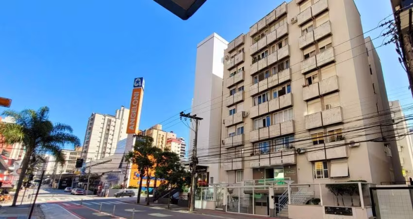 Apartamento para Venda em Florianópolis, Centro, 2 dormitórios, 1 banheiro, 1 vaga