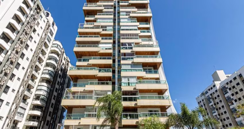 Apartamento para Venda em Florianópolis, Centro, 3 dormitórios, 3 suítes, 4 banheiros, 2 vagas