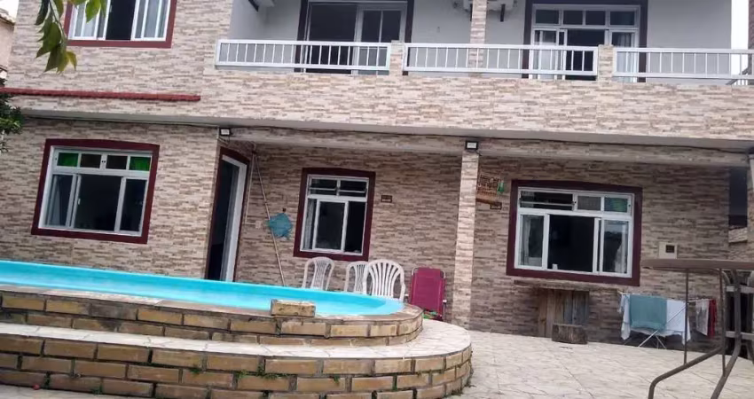 Casa para Venda em Florianópolis, Rio Tavares, 4 dormitórios, 1 suíte, 3 banheiros, 8 vagas