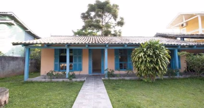 Casa para Venda em Florianópolis, Campeche, 3 dormitórios, 2 banheiros, 1 vaga