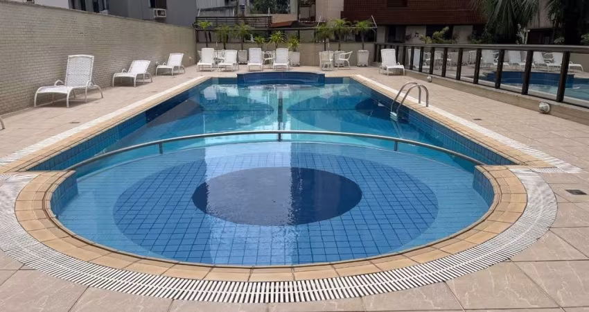 Apartamento para Venda em Florianópolis, Centro, 4 dormitórios, 3 suítes, 6 banheiros, 3 vagas