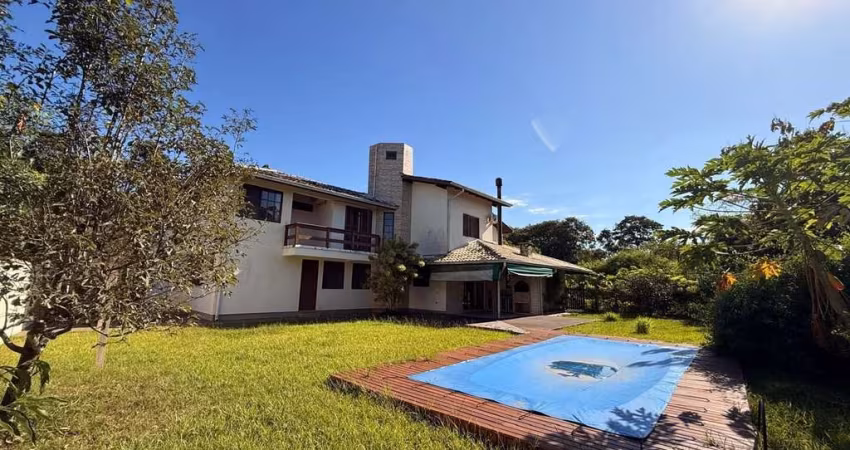 Casa para Venda em Florianópolis, Rio Tavares, 3 dormitórios, 1 suíte, 4 banheiros, 2 vagas
