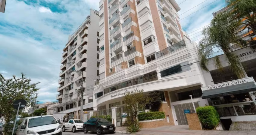 Apartamento para Venda em Florianópolis, Centro, 3 dormitórios, 1 suíte, 3 banheiros, 2 vagas