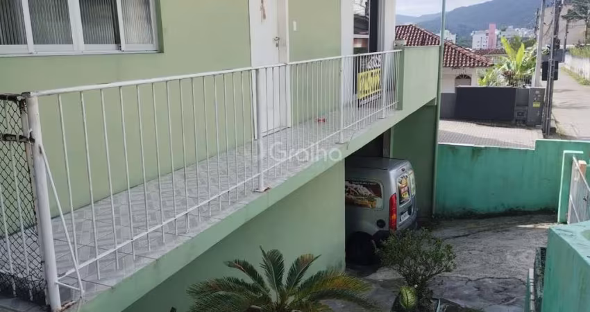 Casa para Venda em Florianópolis, Trindade, 5 dormitórios, 1 suíte, 5 banheiros, 4 vagas
