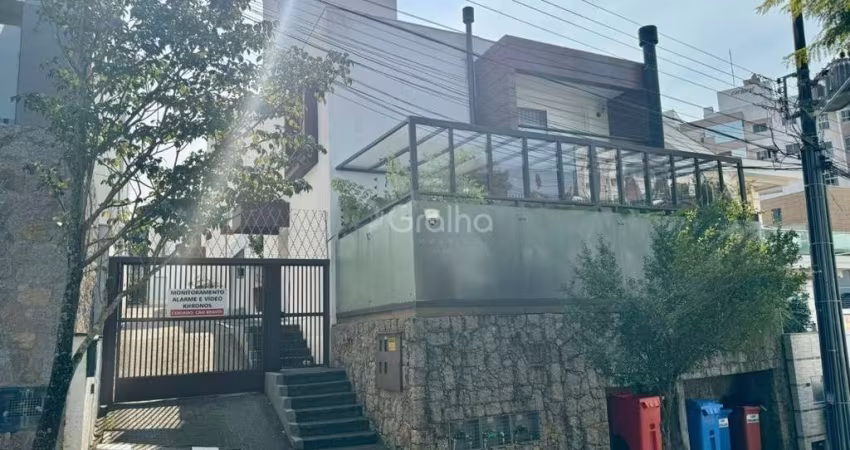 Casa para Venda em Florianópolis, Córrego Grande, 3 dormitórios, 3 suítes, 4 banheiros, 2 vagas