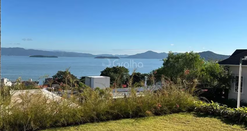 Casa para Venda em Florianópolis, Cacupé, 3 dormitórios, 3 suítes, 5 banheiros, 4 vagas
