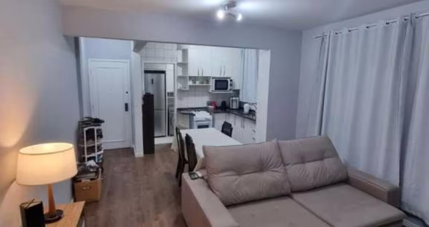 Apartamento para Venda em Florianópolis, Centro, 2 dormitórios, 1 banheiro, 1 vaga