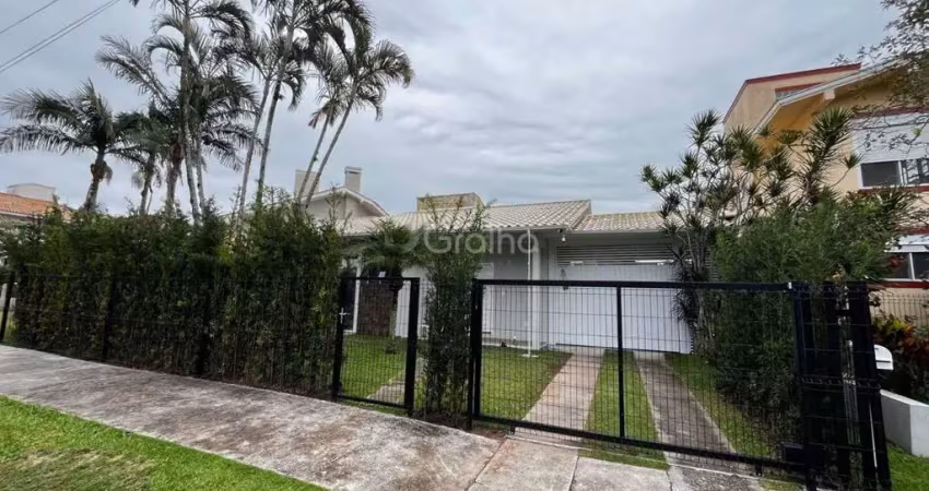 Casa para venda em florianópolis, jurerê internacional, 3 dormitórios, 1 suíte, 4 banheiros, 2 vagas