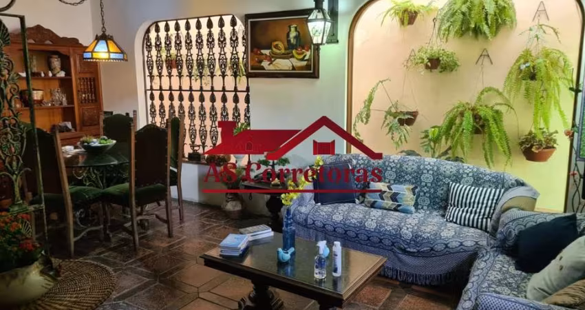 Imperdível oportunidade de casa à venda em São Paulo-SP, 3 quartos, 1 suíte, 2 salas, 3 banheiros, 2 vagas, 129m² no Parque Continental