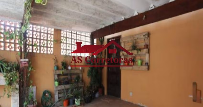 Casa a à Venda na Vila Yara.