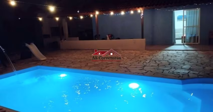 Chácara à venda em Mairiporã-SP, bairro Jundiaizinho (Terra Preta), com 2 quartos, 1 sala, 2 banheiros, 4 vagas de garagem e 150m².